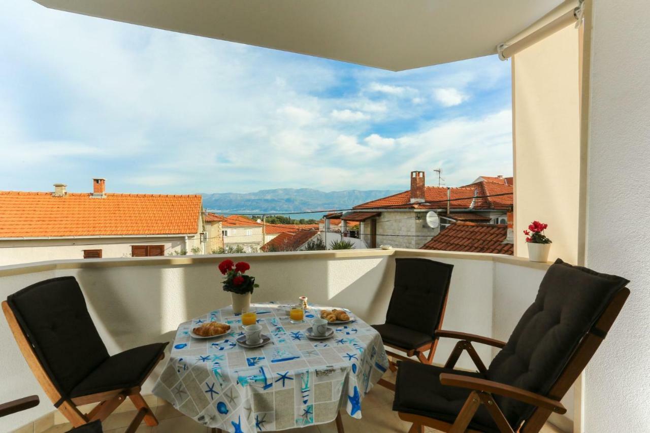 Amazing Luxury 4Star Apartment Laura Supetar Kültér fotó